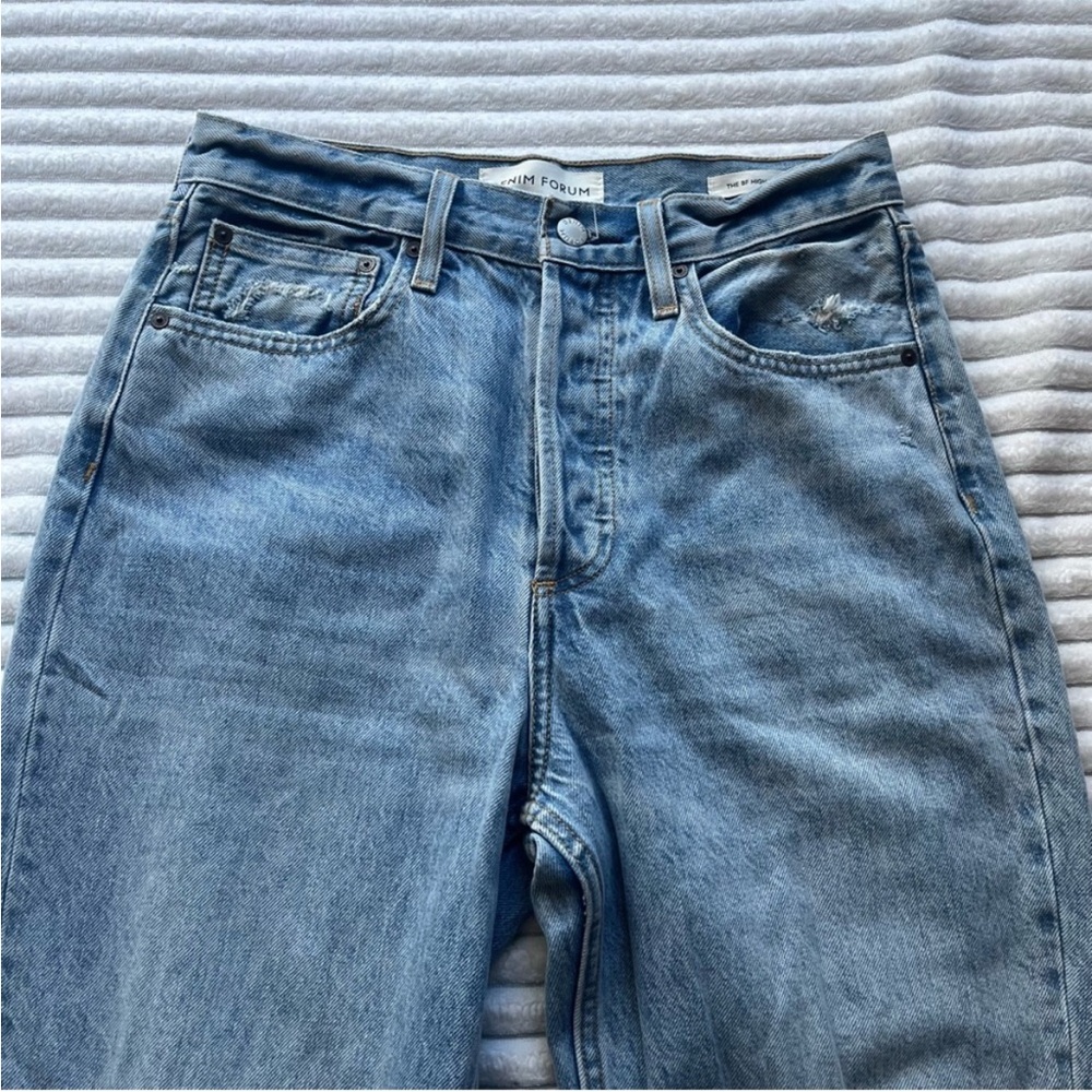 Aritzia Denim Forum Loose Boyfriend Jeans - Picture 4 of 13